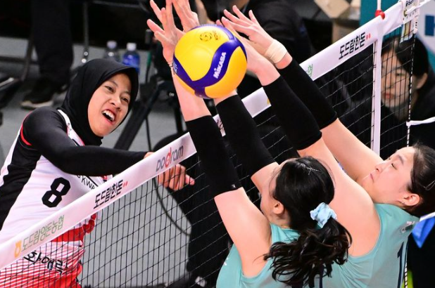 Viral! Perpaduan Duta Olahraga antara Indonesia dan Korea Selatan: Megawati Hangestri dan Shin Tae-yong